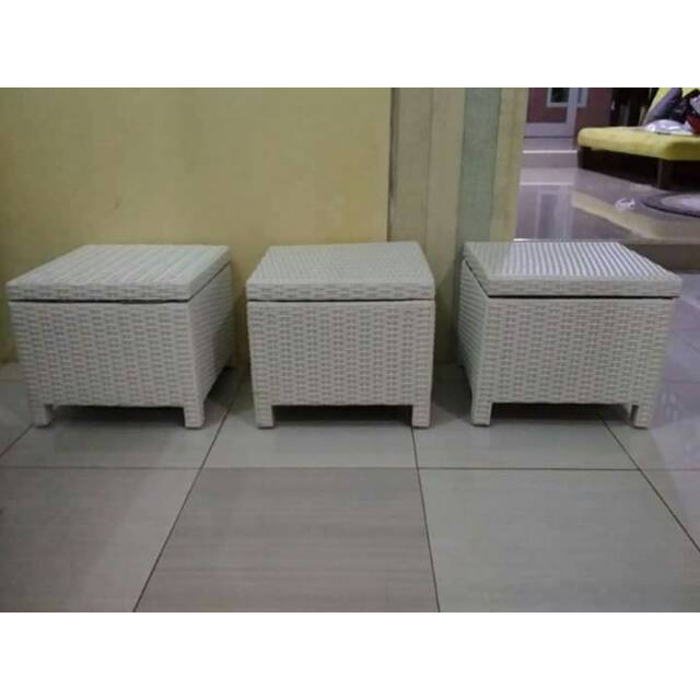 Kursi peti mini rotan sintetis