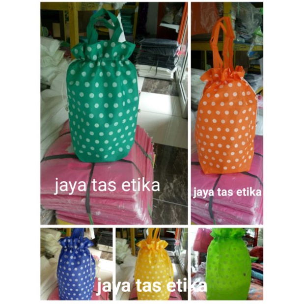 tas serut toples 250/350/500 harga per lusin isi 12 psc