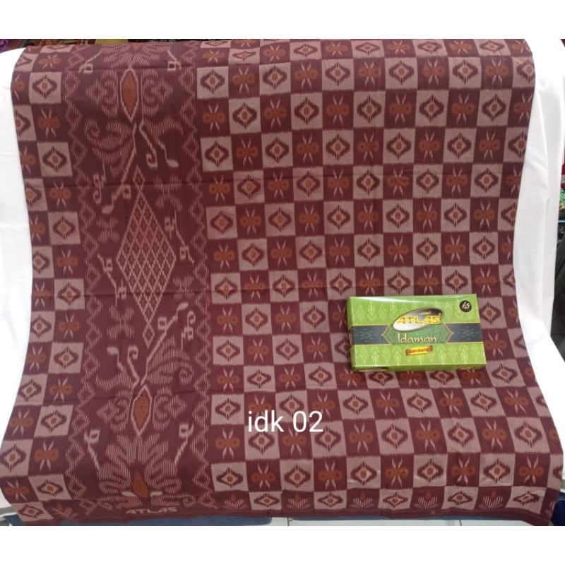 SARUNG ATLAS IDAMAN KEMBANG SILVER