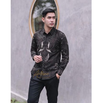 GURDO HITAM BATIKSOLOAMANAH KEMEJA BAJU BATIK PRIA SOLO LENGAN PANJANG PENDEK LAPIS FURING ATASAN BATIK PREMIUM MODERN KATUN HALUS KENCONO UNGU NGUDI RAHAYU BABON ANGKREM FLORIST MANGKUBUMI RAJASAKTI PARI MOCCA FLORIST PARANG DURI PARI SEIKET JIWAMUDA