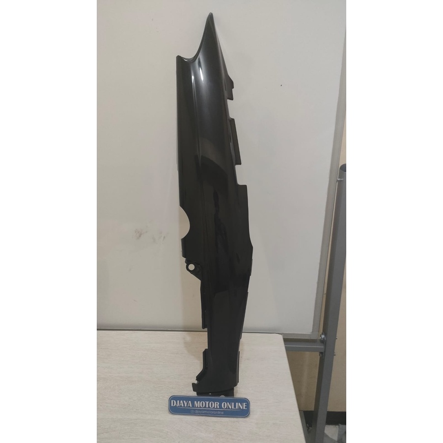 Cover Body Bodi Kanan Hitam F1ZR FIZR Asli Ori Original Yamaha YGP