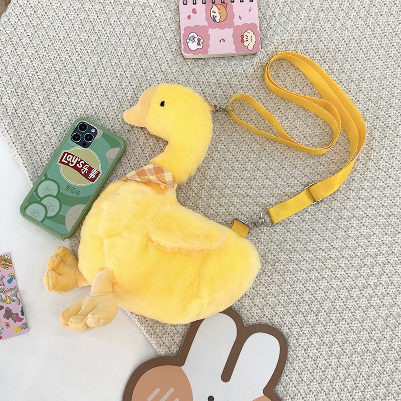 Tas Selempang Bebek Bulu/Tas Bebek Bahan Plush Bulu2 Bentuk Kartun Bebek Gaya Korea [READY Jakarta]