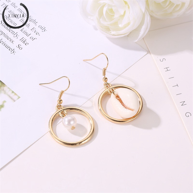 Kepribadian Eropa Asimetris Anting Stud Bulat Shell Mutiara Angin Laut Anting Rumbai Earrings