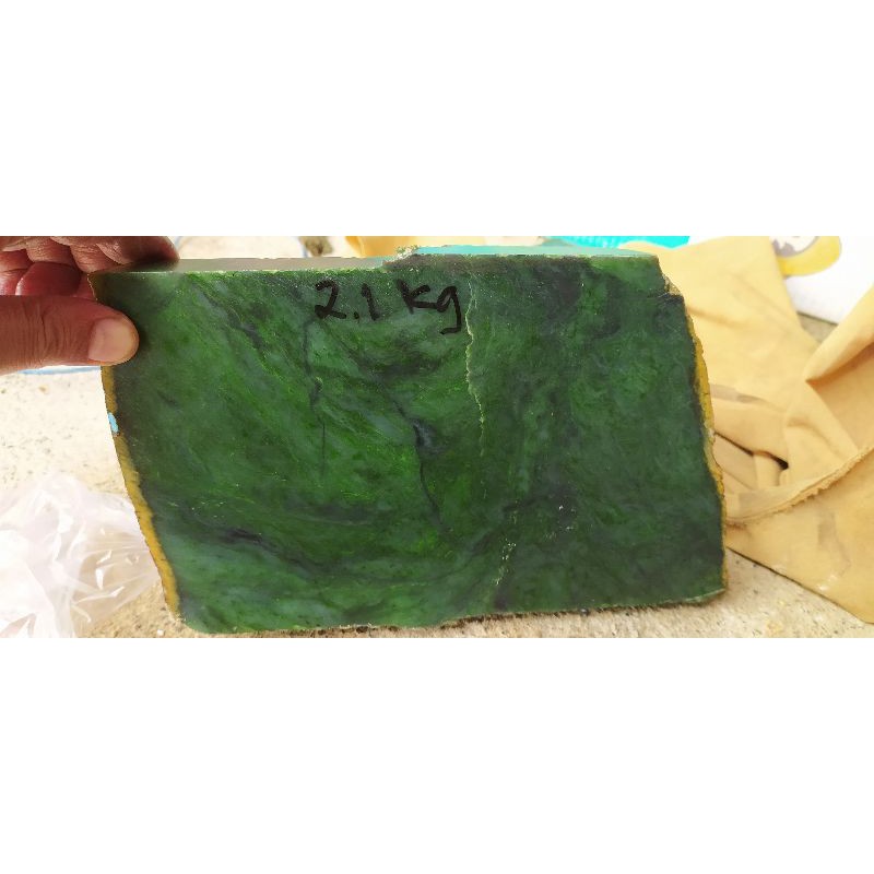 BONGKAHAN BATU GIOK ACEH 2.1 KG KUALITAS SUPER