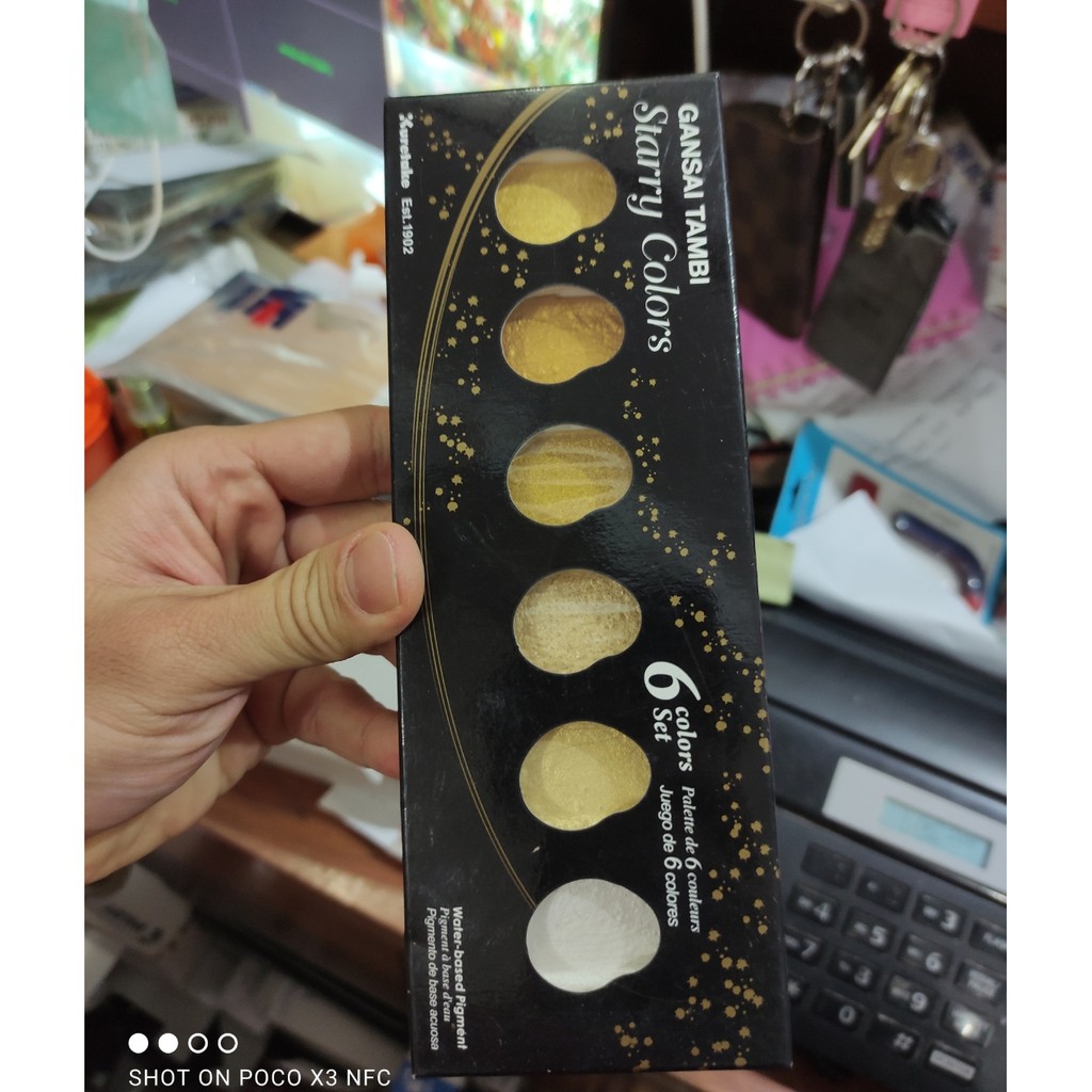 

kuretake gansai tambi starry color set metalic