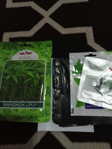 Polybag Per Lembar 25, 30 & 40 Cm