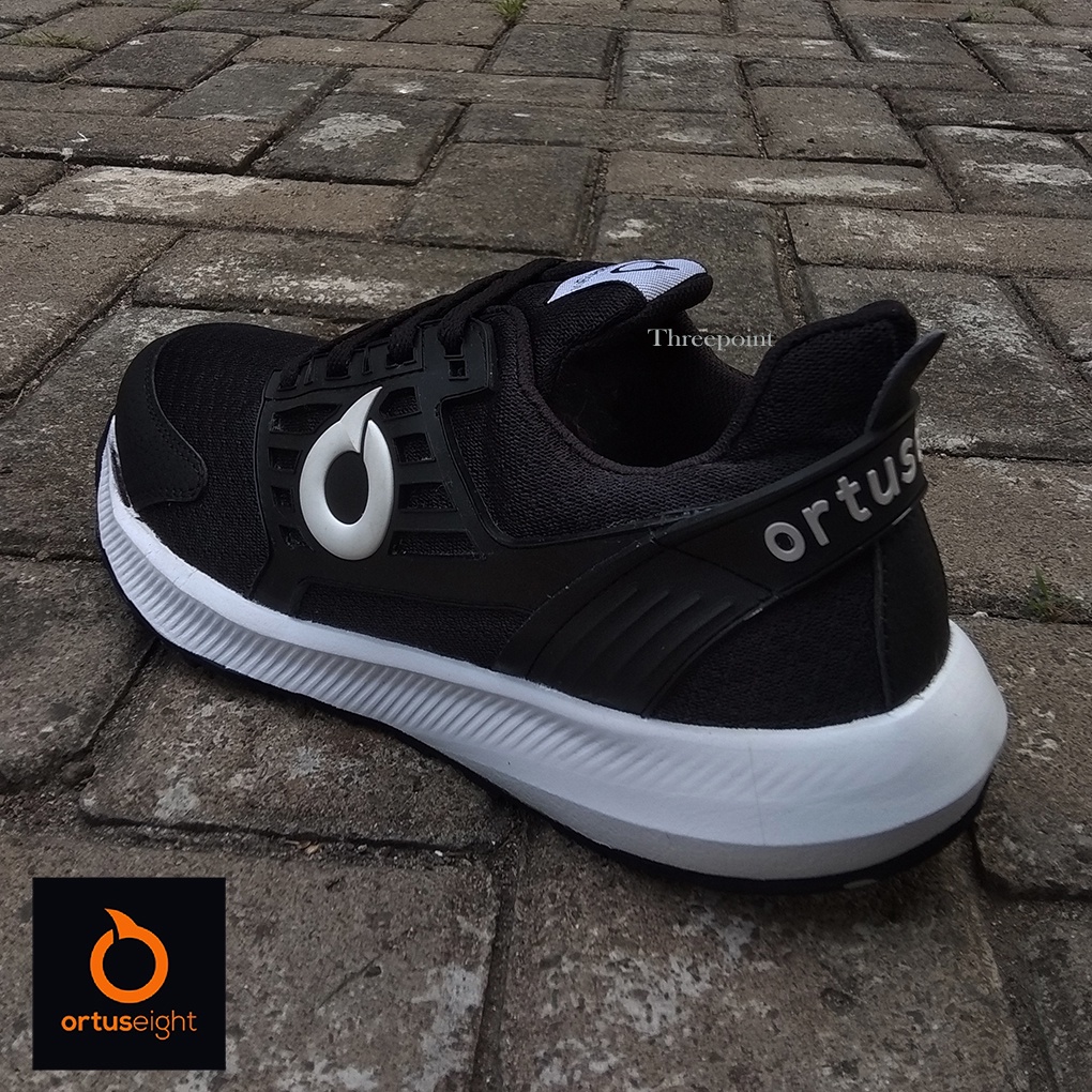 SEPATU RUNNING SNEAKERS ORTUS HITAM PUTIH SEPATU OLAH RAGA LARI TERBARU ORTUS RUNING BISA BAYAR DI T