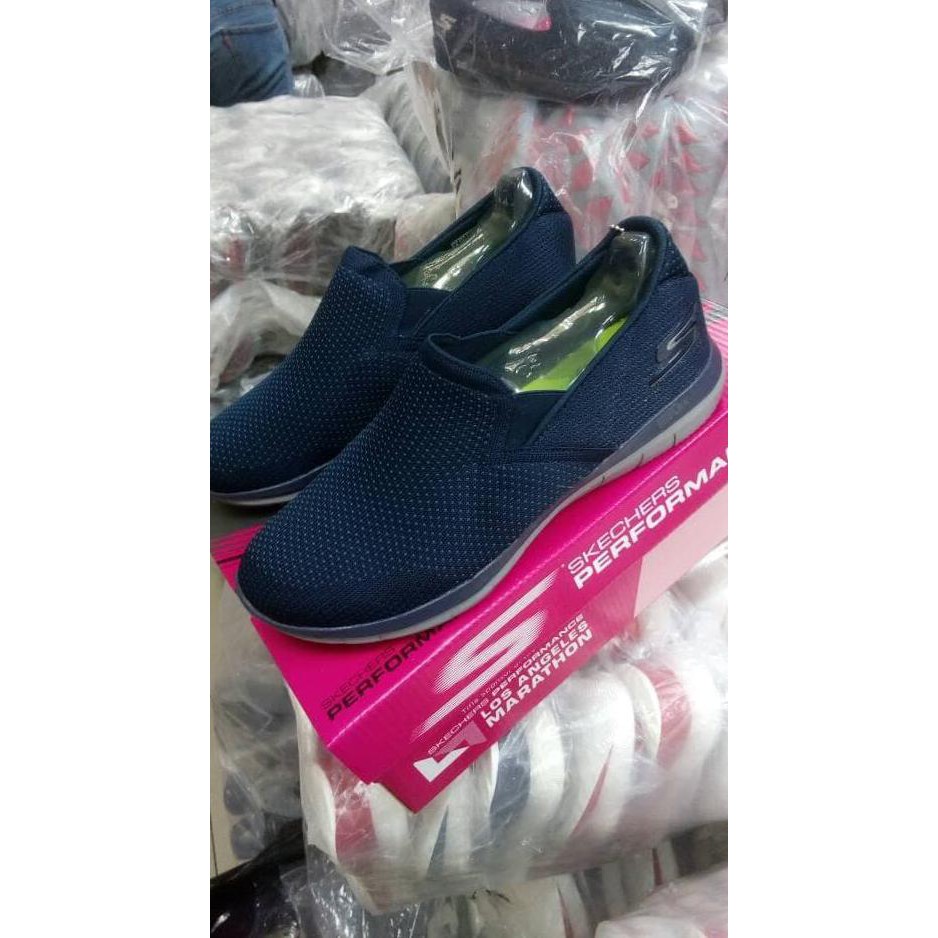 promo sepatu skechers pria / skechers go flex manuver / sepatu slip on pria terbaru