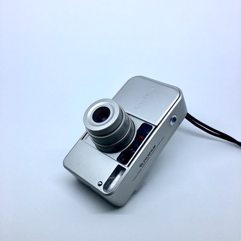 kamera analog 35mm FUJIFILM TIARA ZOOM mulus bonus baterai