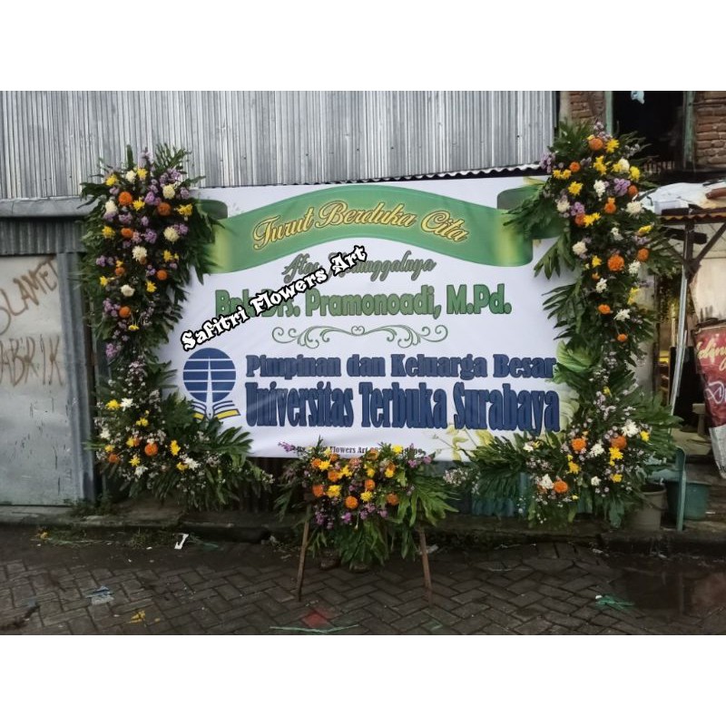 

( Khusus Surabaya) Bunga Papan Duka Cita
