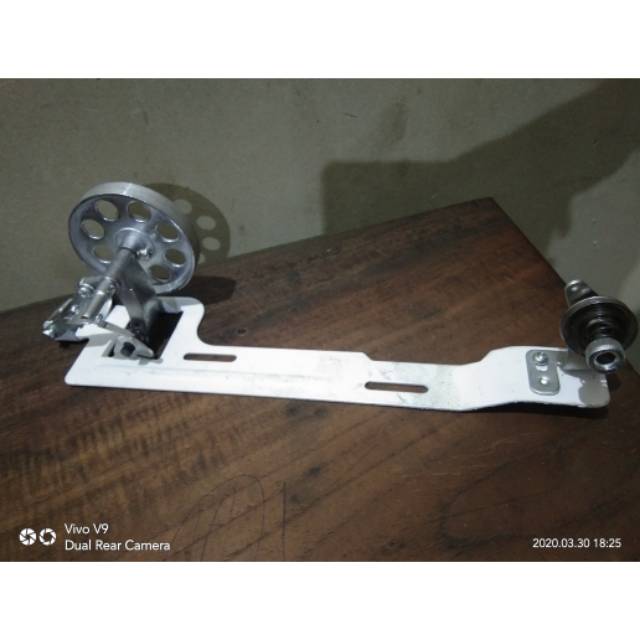 Gulungan benang spool mesin jahit industri konveksi