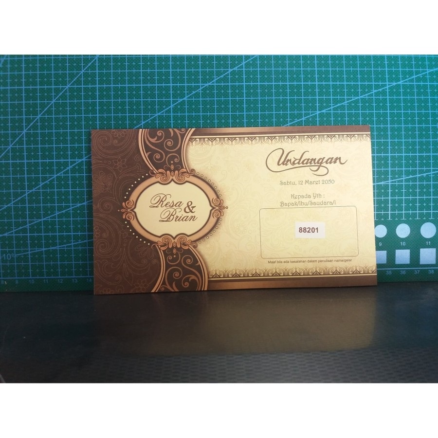 

Undangan Pernikahan Free Plastik + file setting Blangko ERBA 88201