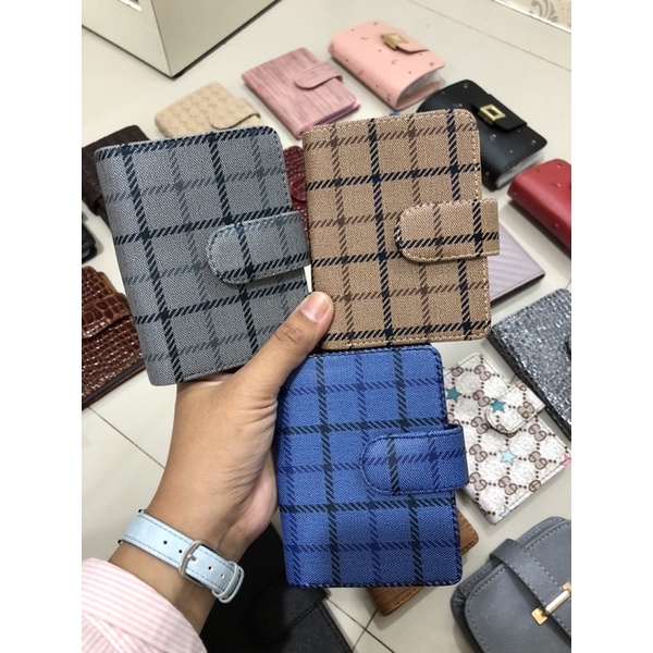 Dompet Kartu