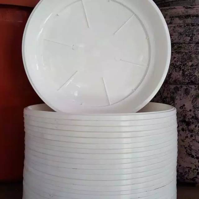 TATAKAN POT BUNGA PUTIH UKURAN 30