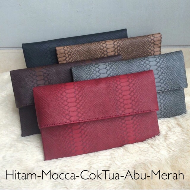 BIG SALE  CLUTCH ULAR SNAKE SKIN