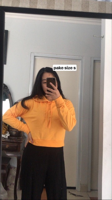 Short Cropped Hoodie Kuning-hitam-merah