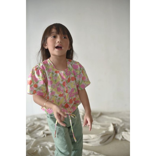 Celotehlittlegoods - Fla floral blouse anak