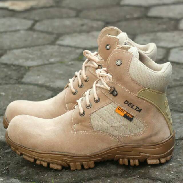 SEPATU BOOTS PRIA TECTICAL HAIKING TERLARIS