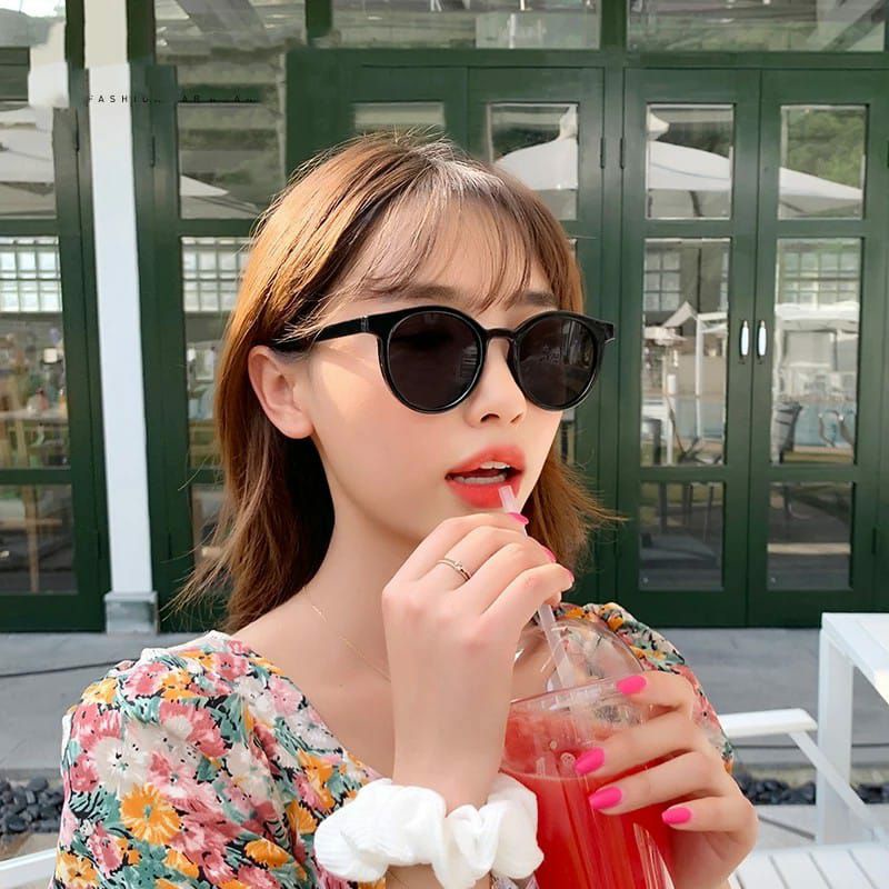 Kastamanwatch - (COD) Kacamata Wanita Pria Wanita Fashion Sunglasses Eyewear Frame Model Korea