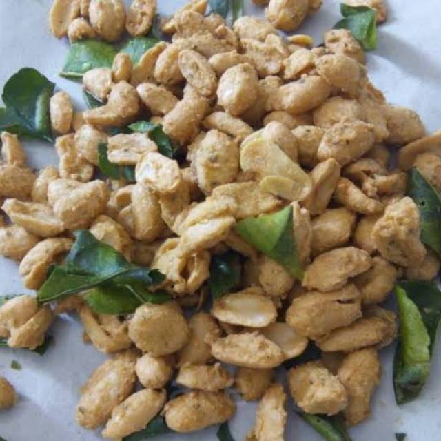 

Kacang tomyam daun jeruk 500grm