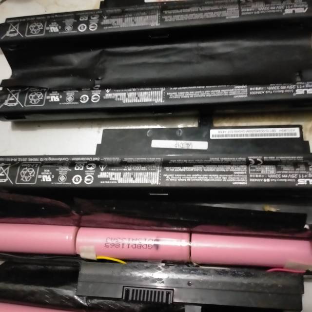 Baterai bekas laptop Asus barang return kondisi rusak