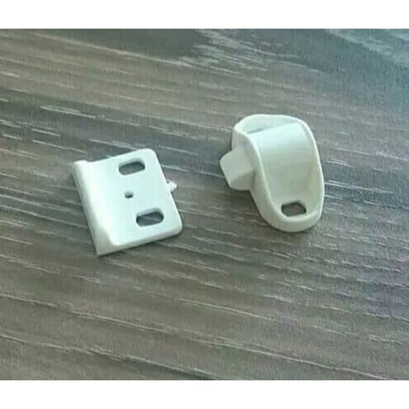 Catches plastik / Grendel masa / Jepit udang / Tic Tac pintu lemari