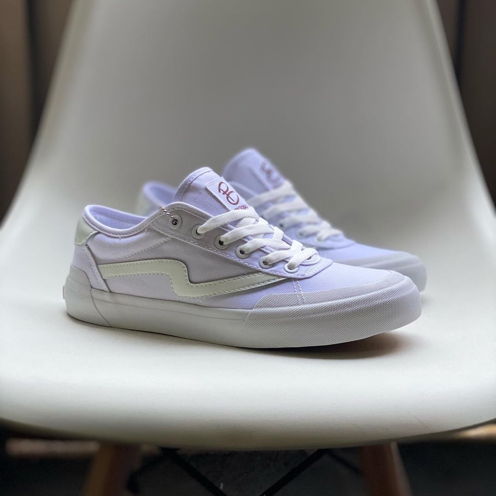 Patrobas New Ivan Low Triple White Original Sepatu Petrobas Putih