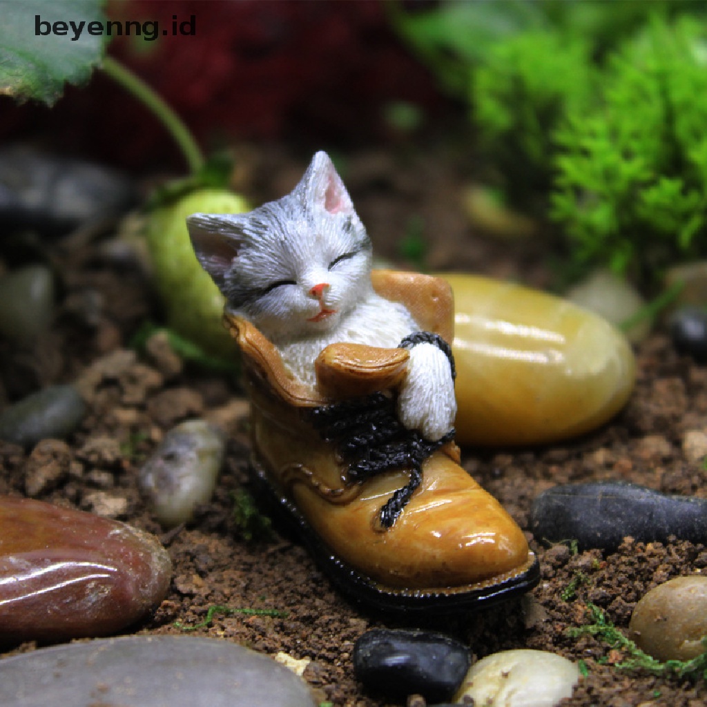 Miniatur Kucing Tidur Untuk Dekorasi Meja