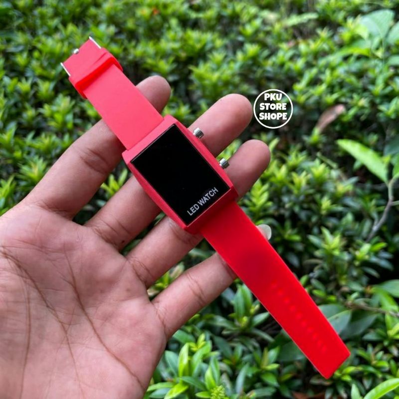 JAM TANGAN WANITA LED WATCH ( Ukuran Kecil ) KEKINIAN KOTAK model digital tahan air terlaris Free batree cadangan bisa cod