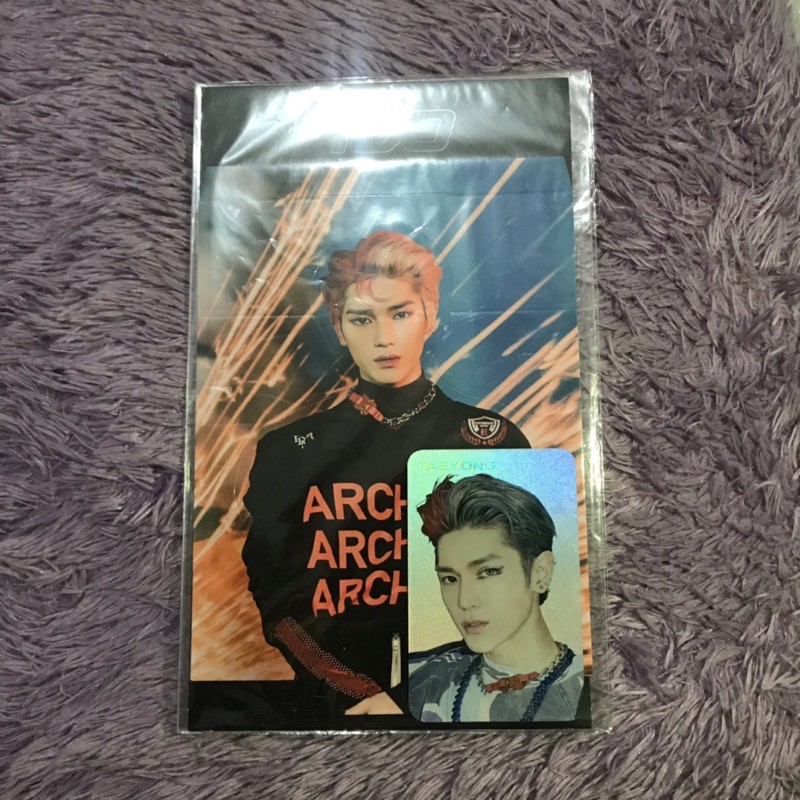 STANDEE HOLO SUPERM 100 TAEYONG