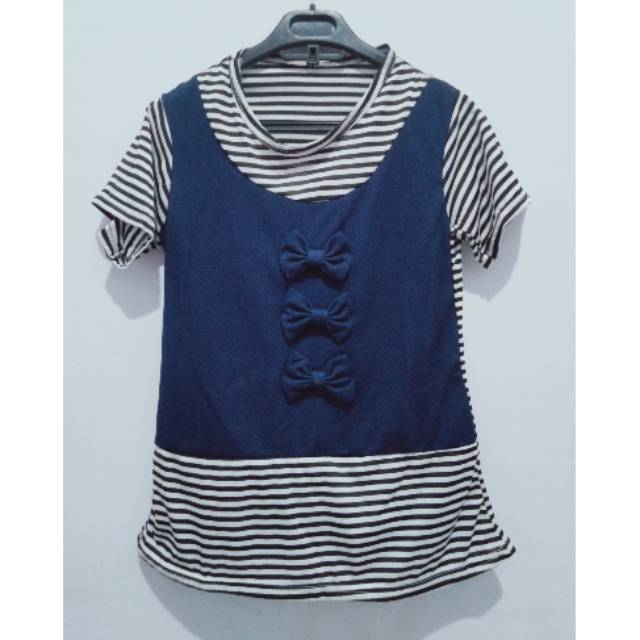 

Baju Garis Pita