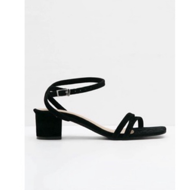 BERRY BENKA ankle strap heels PRELOVED