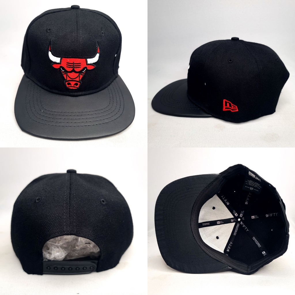 TOPI SNAPBACK NBA CHICAGO BULLS HITAM LOGO MERAH VISOR KULIT