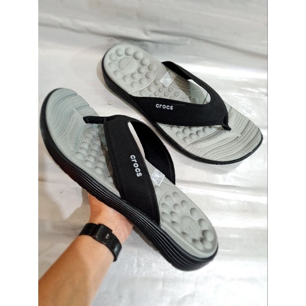 Sandal Crocs Reviva Flip / Sandal Jepit Pria Crocs / Reviva Flip man