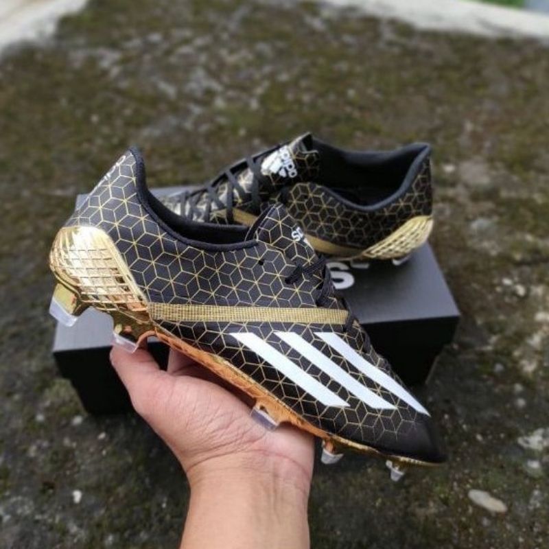 sepatu bola ADIZERO F50 BLACK GOLD FG