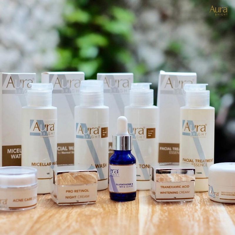 Aura bright Original jakarta skincare termurah cream melembabkan menghilangkan flek bekas jerawat