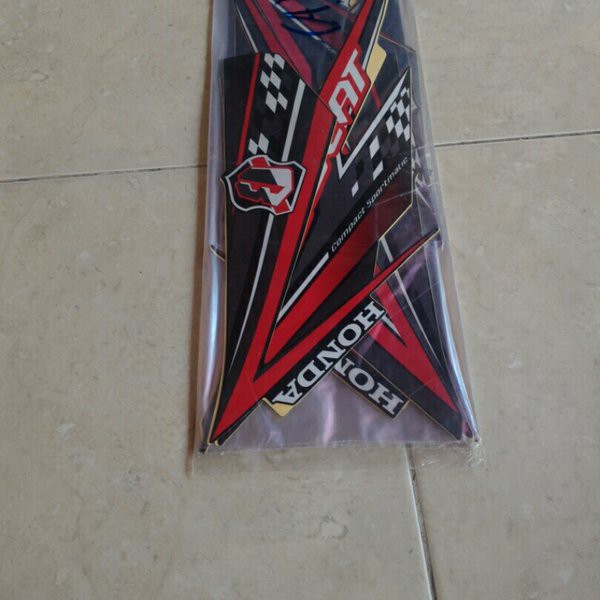 Striping Stiker Les Body Beat 2018 Hitam Merah Ori