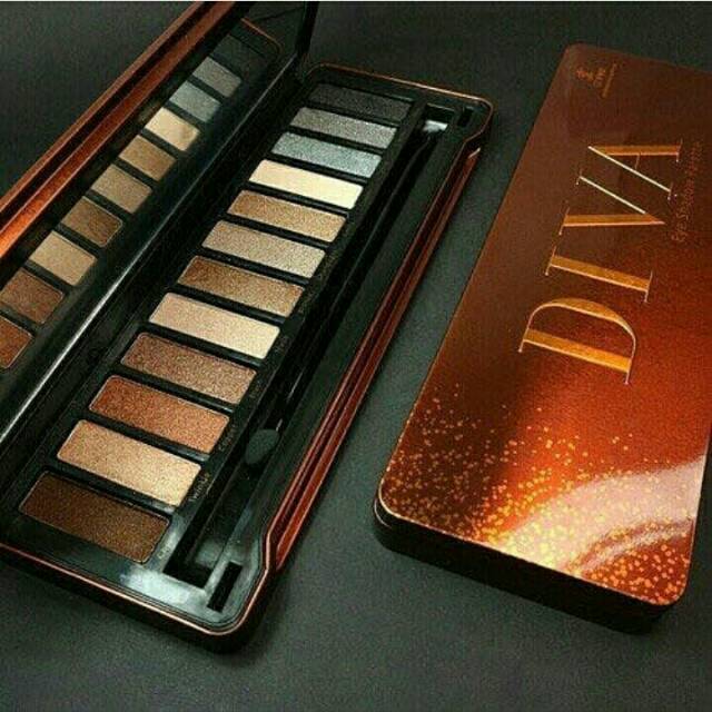 LT PRO Diva Eyeshadow Palette