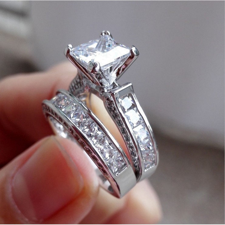 2pcs / set Cincin 925 Silver Hias Zirkon Sapphire Putih Bentuk Persegi Untuk Pasangan