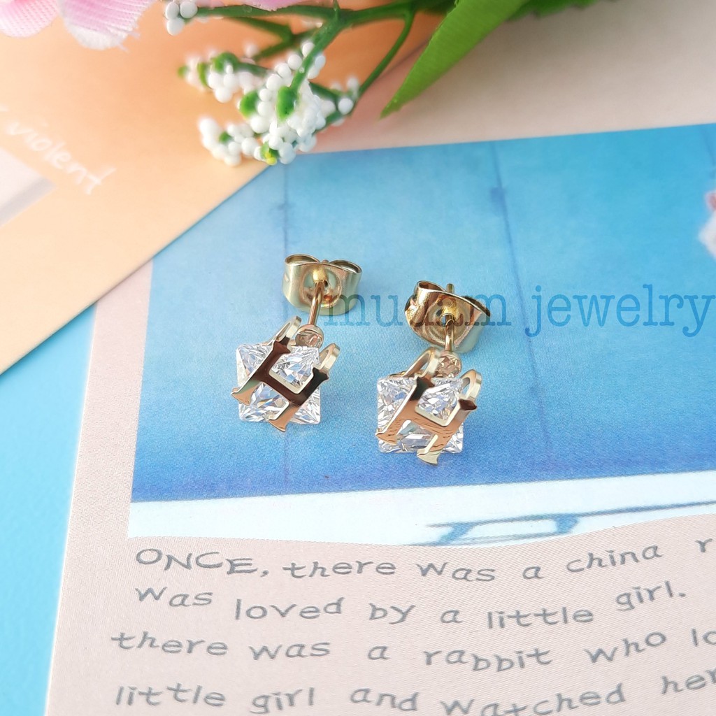 Anting Tutanuim Huruf H Diamond Tersedia Warna Rose Gold dan Gold