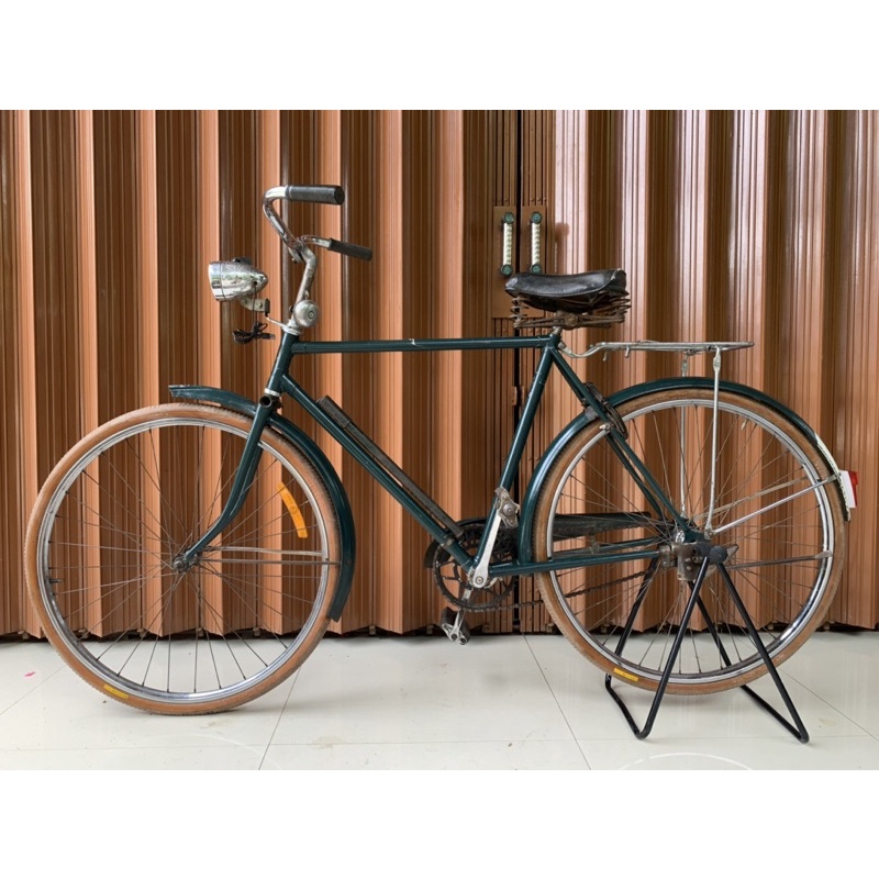 Sepeda ontel tua klasik antik