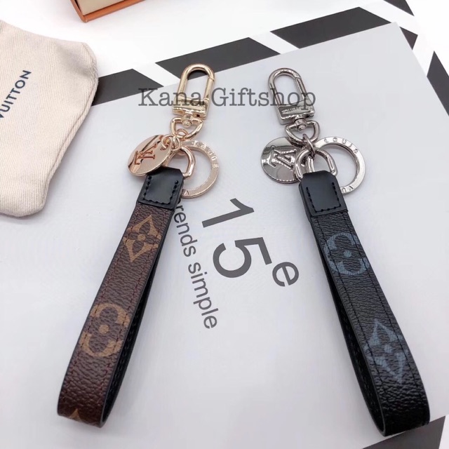 LV Minimalist Classic Leather Monogram Strap Keychain/Key-holder Bag Charm