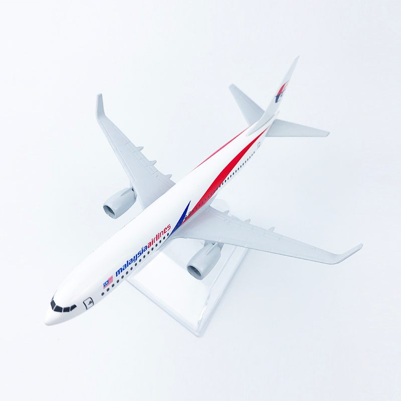 Miniatur Diecast Pesawat Malaysia Airlines B737 Boeing 737 Bahan Metal Ukuran 16CM Untuk Dekorasihadiah