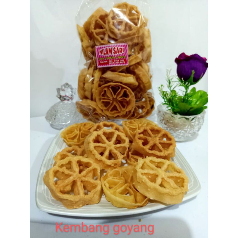 

kembang goyang 250gram