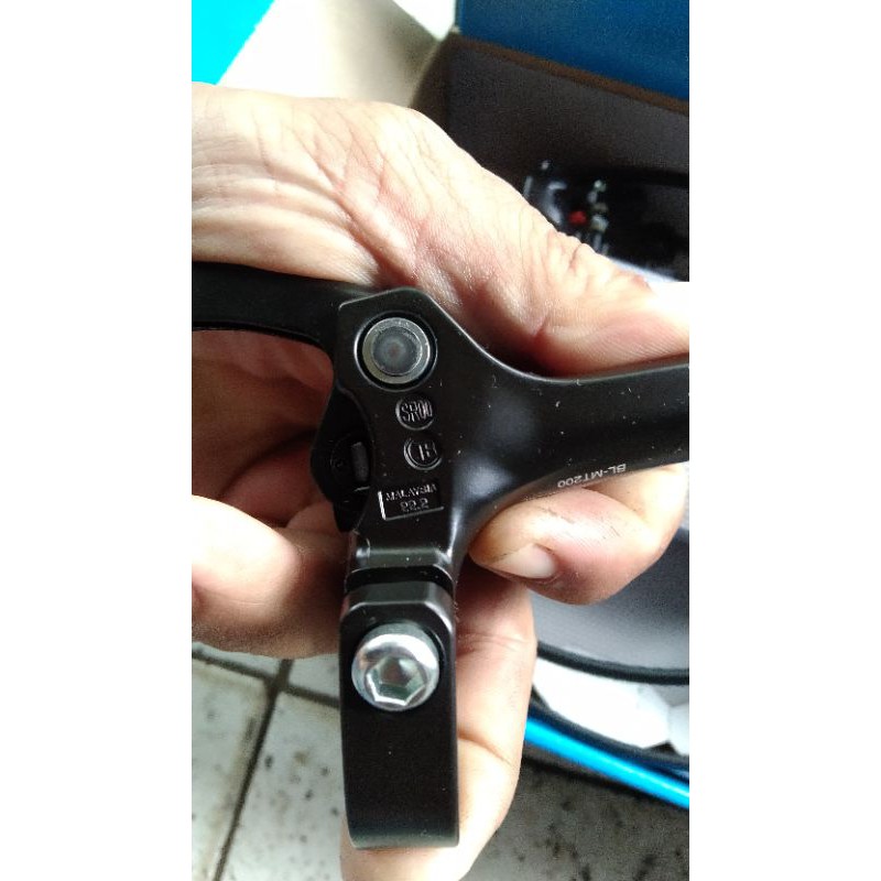 rem hidrolik shimano mt200