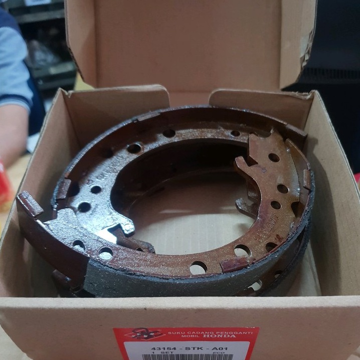 Parking Brake Shoe - Kampas Rem Tangan Tromol Belakang Honda Honda CRV CR-V RE Gen.3 2007