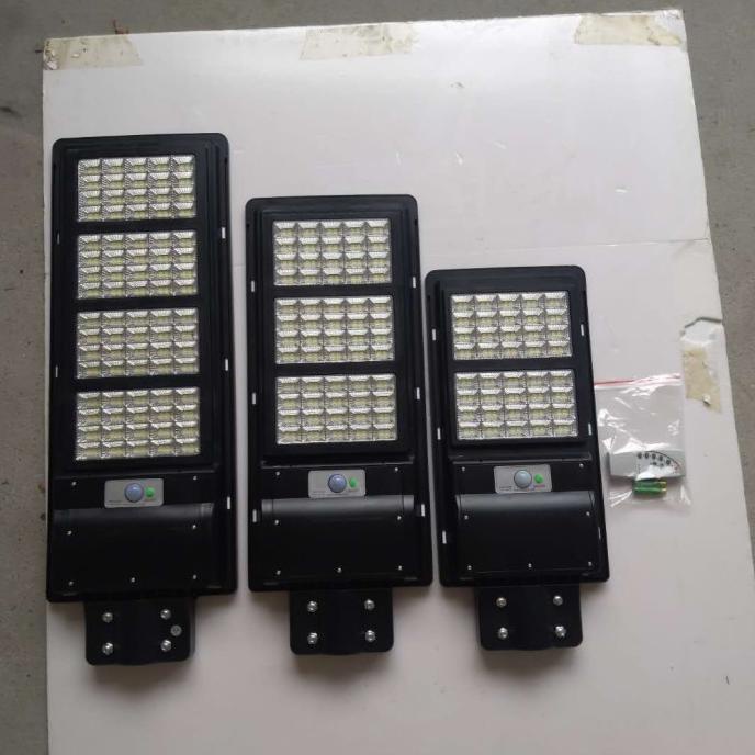 Bergaransi Lampu Jalan Led 200 Watt Solar Cell Lampu Pju 200Watt Limited