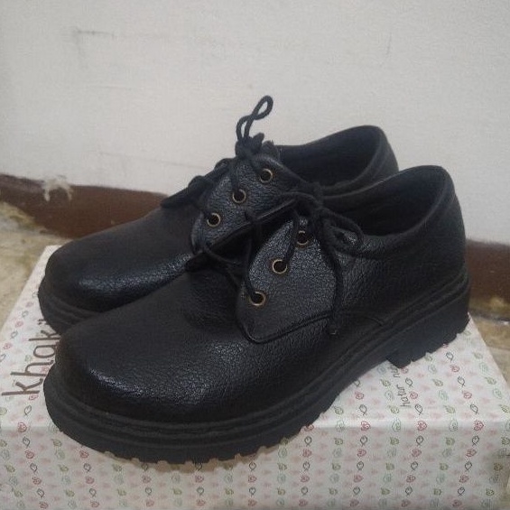 Mia Black - Khakikakiku