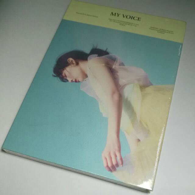 Taeyeon - My Voice (Deluxe Edition) + Poster