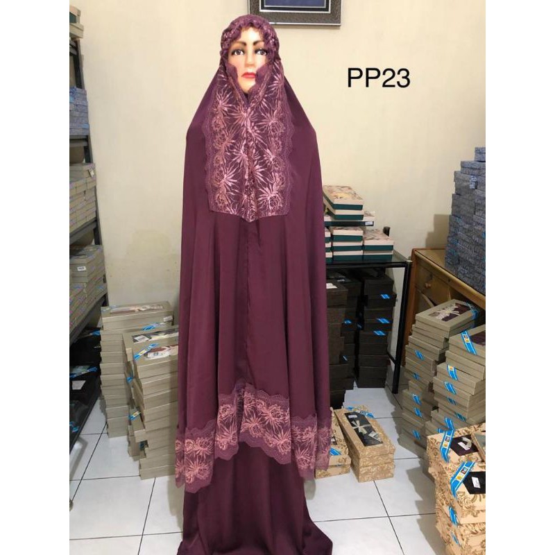 MUKENA POETI